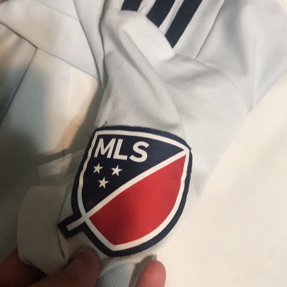 New England Revolution jersey 19-20 - Picture 6 of 8
